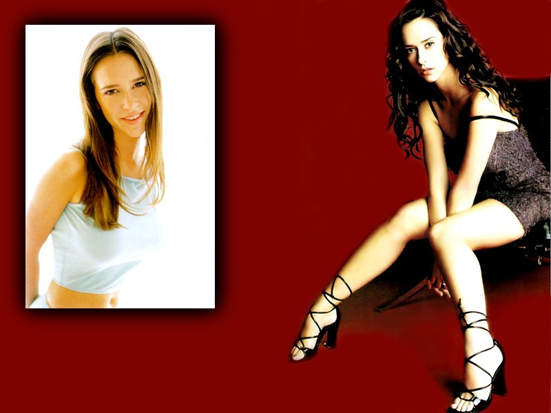 BabeStop - World's Largest Babe Site - celebrity_wallpaper097.jpg